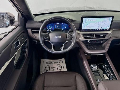 Agate Black Metallic 2025 Ford Explorer Platinum