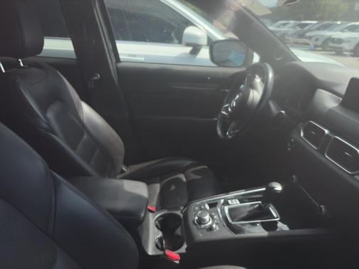Deep Crystal Blue Mica 2019 Mazda CX-5 Signature