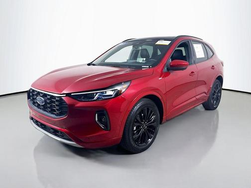 Rapid Red Metallic Tinted Clearcoat 2023 Ford Escape ST-Line Elite