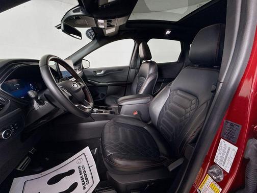Rapid Red Metallic Tinted Clearcoat 2023 Ford Escape ST-Line Elite