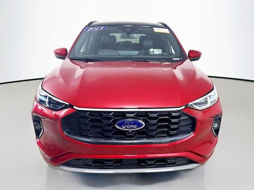 Rapid Red Metallic Tinted Clearcoat 2023 Ford Escape ST-Line Elite