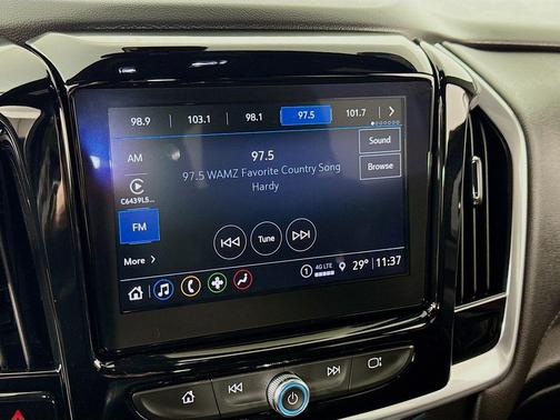 2022 Chevrolet Traverse LT Cloth