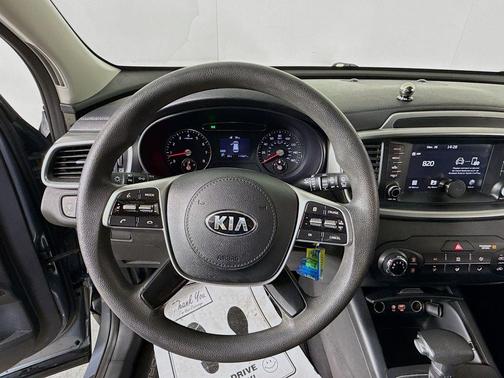 2020 Kia Sorento LX V6