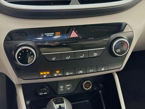 Black Noir Pearl 2019 Hyundai TUCSON Value