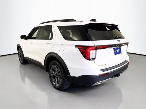 Star White 2026 Ford Explorer Active