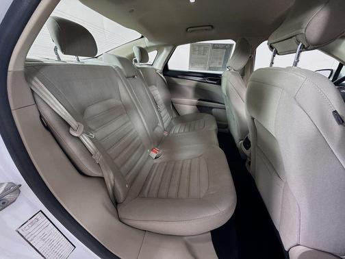 2018 Ford Fusion Hybrid SE