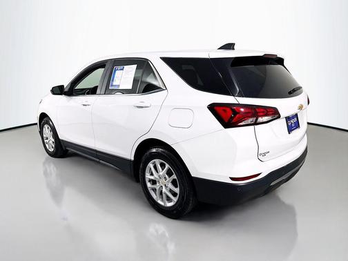 Summit White 2022 Chevrolet Equinox 2LT