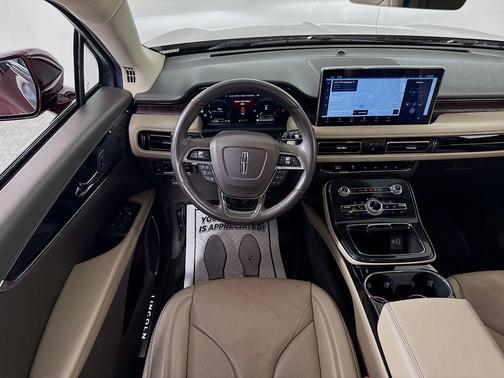 2022 Lincoln Nautilus Reserve