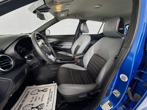 2021 Nissan Kicks SR