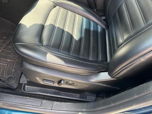 Dark Persian Green Metallic 2020 Ford Edge SEL