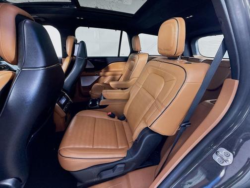 Metallic 2023 Lincoln Aviator Black Label Grand Touring