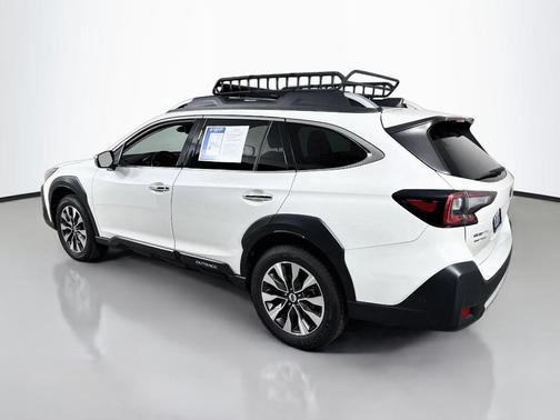 Crystal White Pearl 2024 Subaru Outback Touring