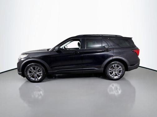 Agate Black Metallic 2026 Ford Explorer Active