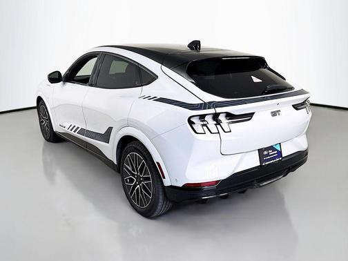 Space White Metallic 2023 Ford Mustang Mach-E GT