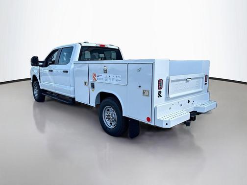 Oxford White 2026 Ford F-250 XL