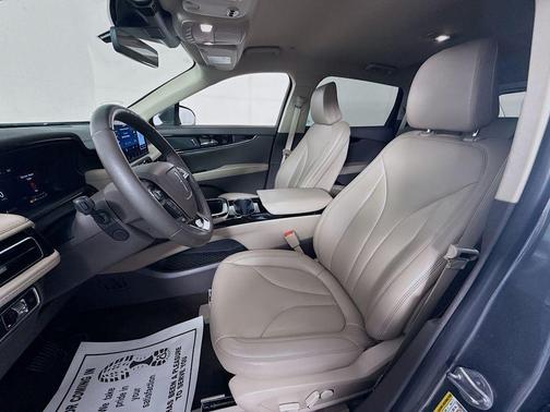 Metallic 2023 Lincoln Nautilus Standard