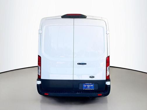 Oxford White 2023 Ford Transit-250 Base