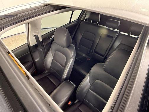 Pacific Blue 2017 Kia Sportage EX