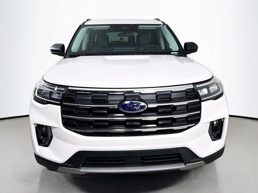 Star White 2026 Ford Explorer Active