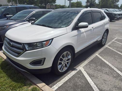 White Platinum Tri-Coat Metallic 2017 Ford Edge Titanium