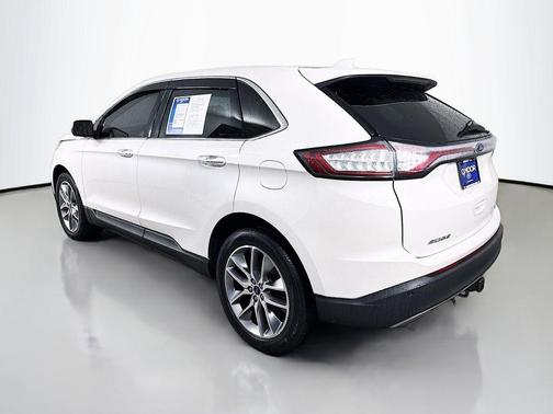 White Platinum Tri-Coat Metallic 2017 Ford Edge Titanium
