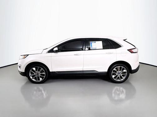 White Platinum Tri-Coat Metallic 2017 Ford Edge Titanium