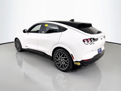 2022 Ford Mustang Mach-E GT