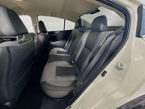 Crystal White Pearl 2021 Subaru Legacy Sport