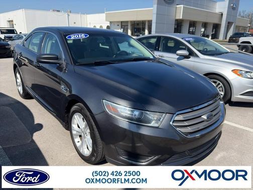 2016 Ford Taurus SE