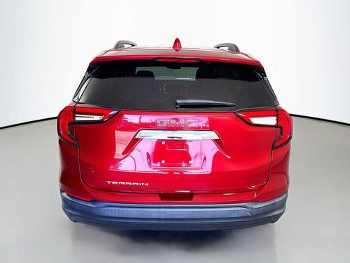 Cayenne Red Tintcoat 2022 GMC Terrain SLE