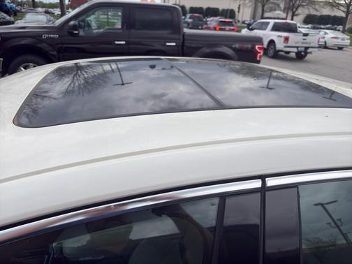 White Diamond Tri-Coat 2013 Cadillac XTS Platinum