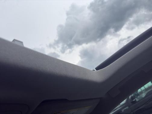 White Diamond Tri-Coat 2013 Cadillac XTS Platinum