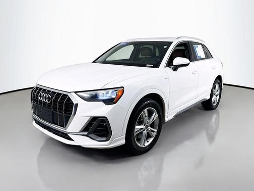 2020 Audi Q3 45 S line Premium