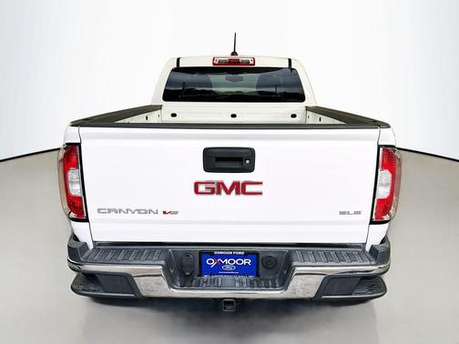 Summit White 2018 GMC Canyon SLE