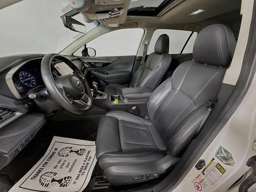 Crystal White Pearl 2020 Subaru Outback Limited XT