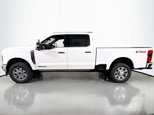 Star White 2026 Ford F-250 King Ranch