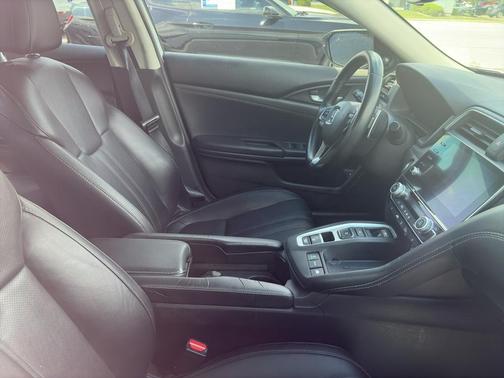 Platinum White Pearl 2021 Honda Insight Touring