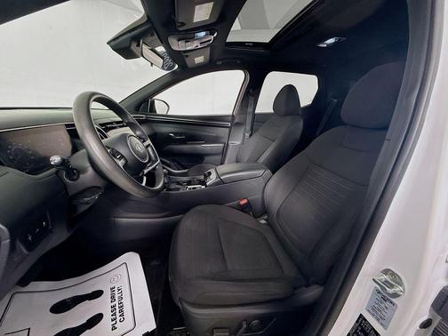 Ice White 2022 Hyundai SANTA CRUZ 2.5L SEL