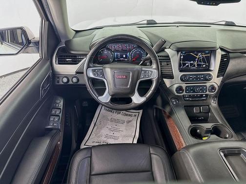 Summit White 2019 GMC Yukon XL SLT