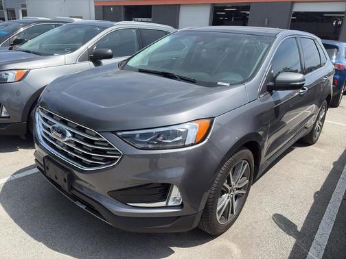 Carbonized Gray Metallic 2024 Ford Edge Titanium
