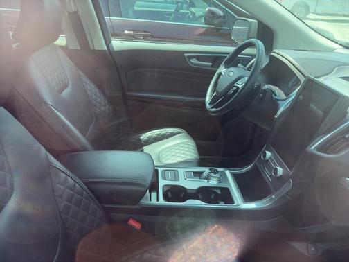Carbonized Gray Metallic 2024 Ford Edge Titanium