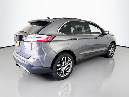 Carbonized Gray Metallic 2024 Ford Edge Titanium