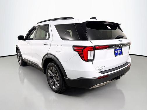 Space White Metallic 2026 Ford Explorer Active