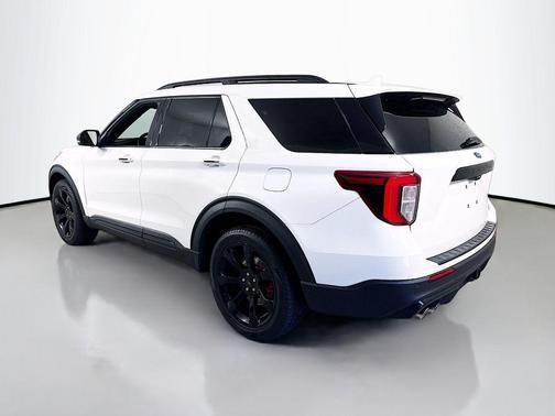 Star White 2024 Ford Explorer ST