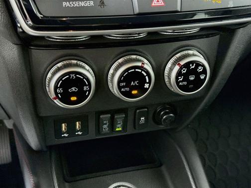 White Diamond 2022 Mitsubishi Outlander Sport SE