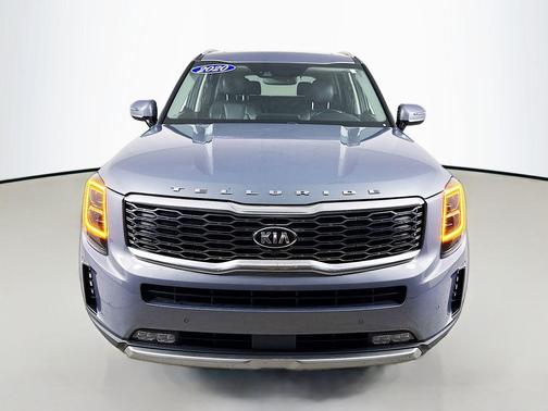 Everlasting Silver 2020 Kia Telluride SX