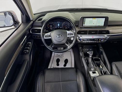 Everlasting Silver 2020 Kia Telluride SX