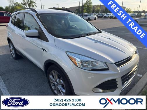 White Platinum Tri-Coat Metallic 2016 Ford Escape SE