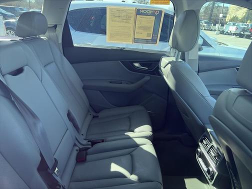 2017 Audi Q7 3.0T Prestige