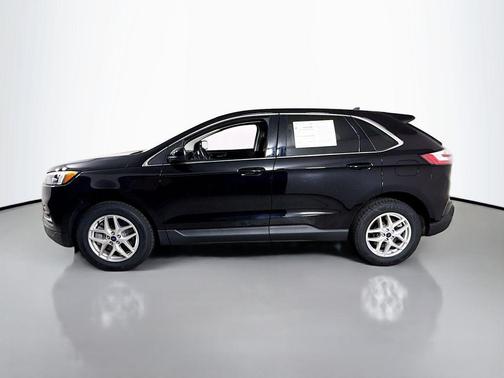Agate Black Metallic 2022 Ford Edge SEL